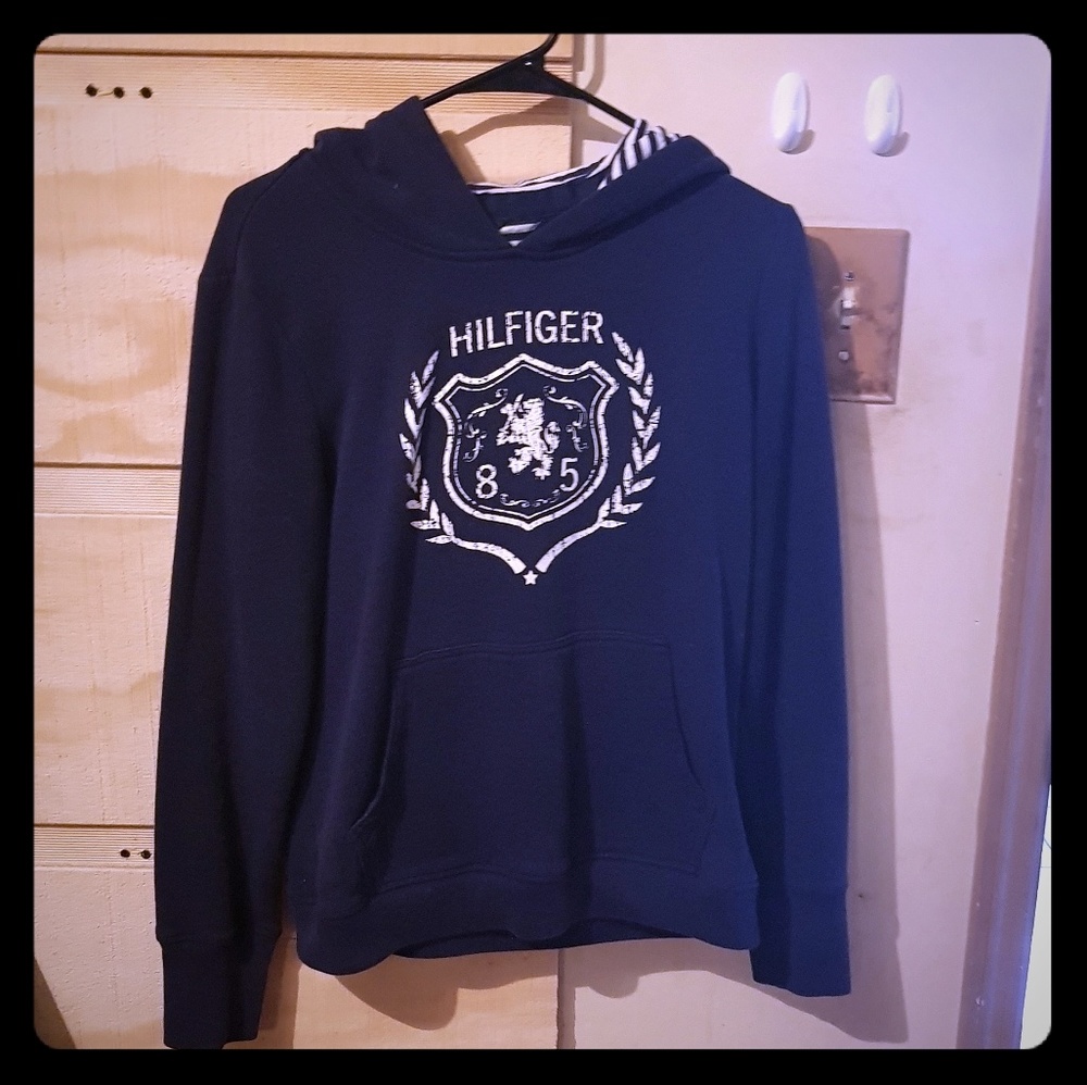 🌻Navy Tommy Hilfiger hoodie